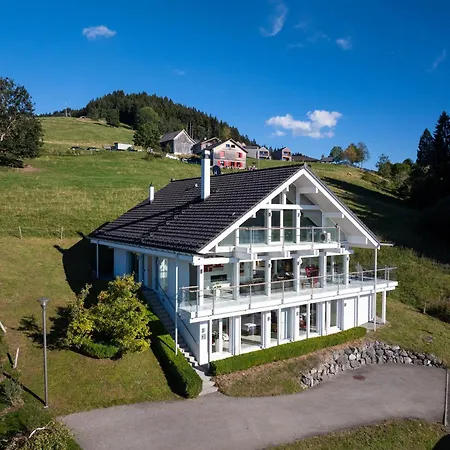 Furx 13 - Designhaus Mit Sauna&panoramablick, 8 Personen Ferienhaus